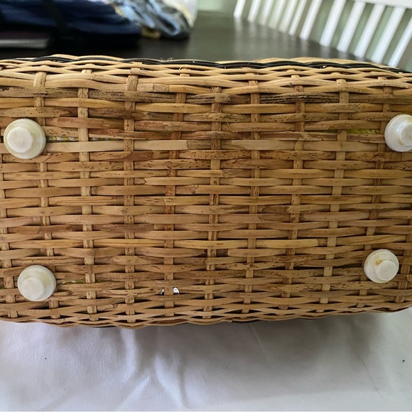 Vintage Woven WICKER BASKET BAG Box Purse w/ Woven Handle - Picture 11 of 13